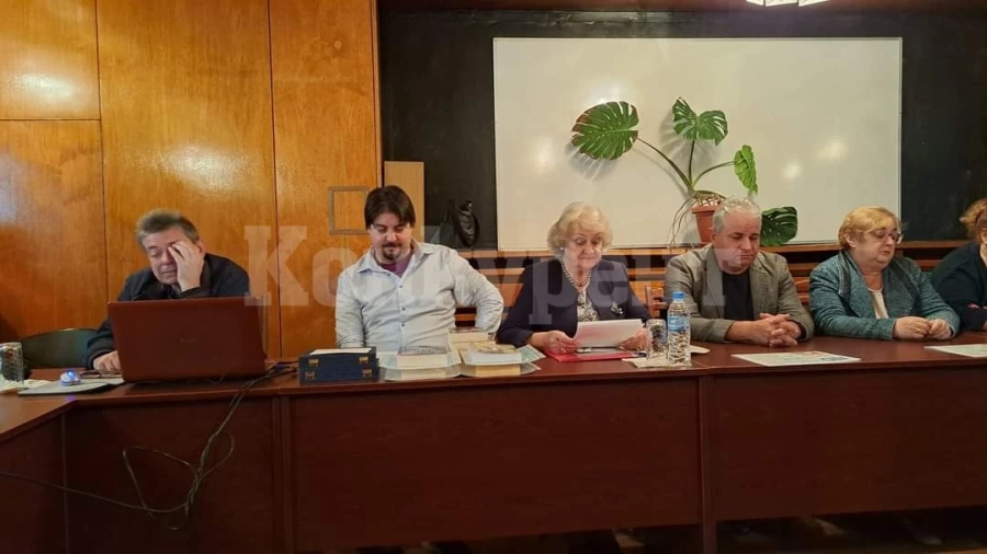 ДНТ - Враца отличи учител годината и награди ученици СНИМКИ