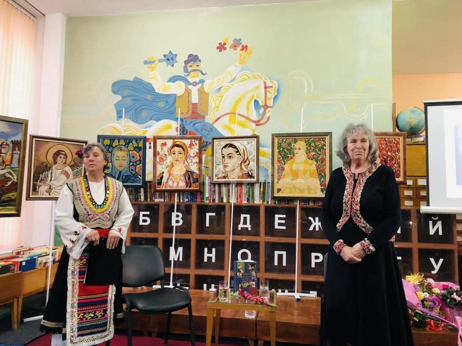 Сийка Тачева представи книгата си „В люлката на времето“ в Монтана