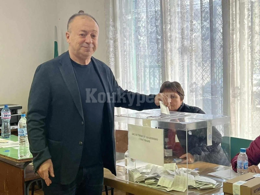 За ново начало и открито управление в община Видин гласуваха областният управител Иво Атанасов и заместник областният управител Ани Арутюнян
