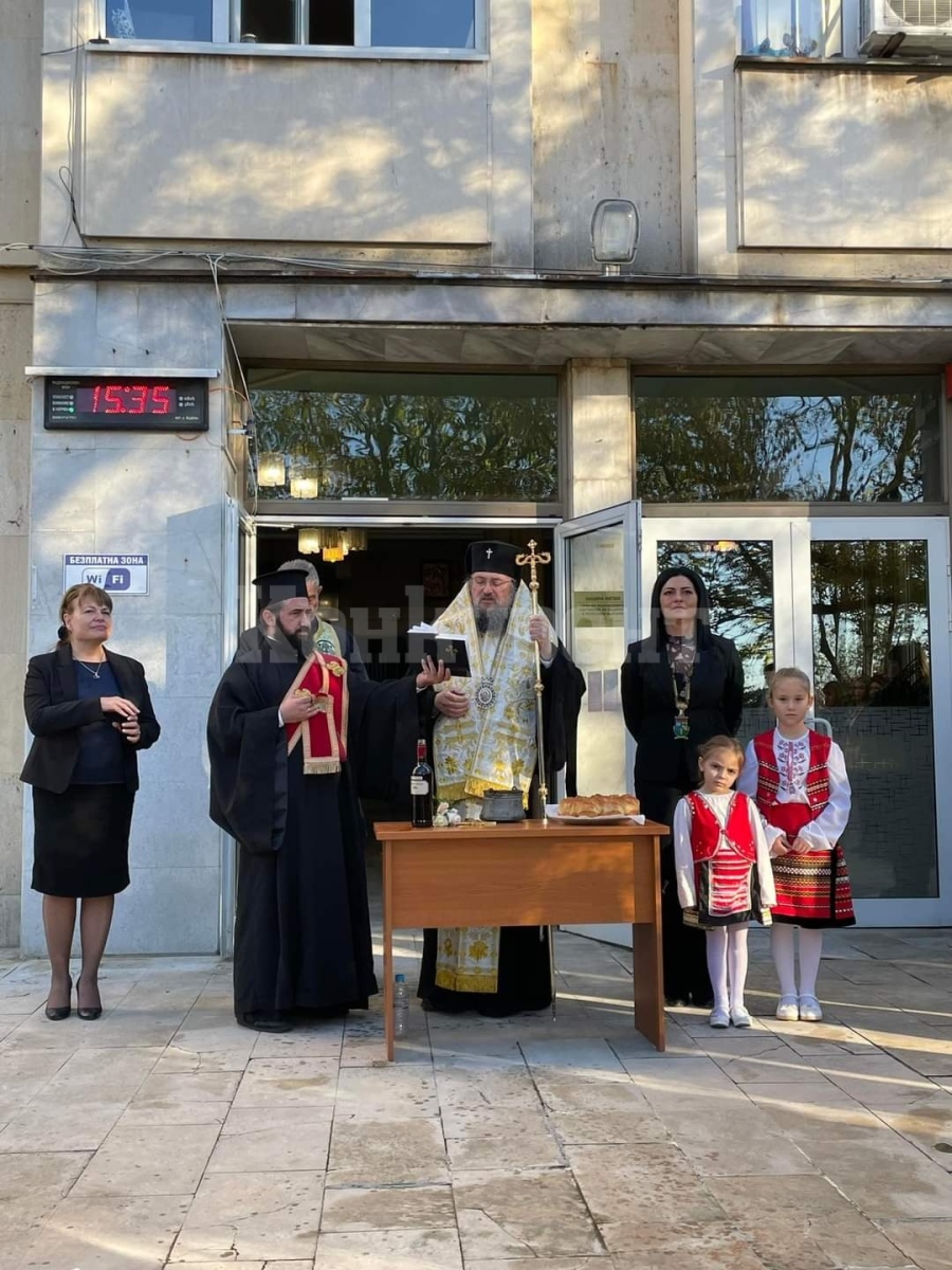 Валя Берчева се закле и започна втория мандат в Мизия
