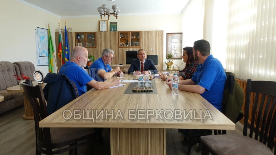 Марбъл проект и кметът Радослав Найденов - ръка за ръка в полза на социалните услуги в Берковица