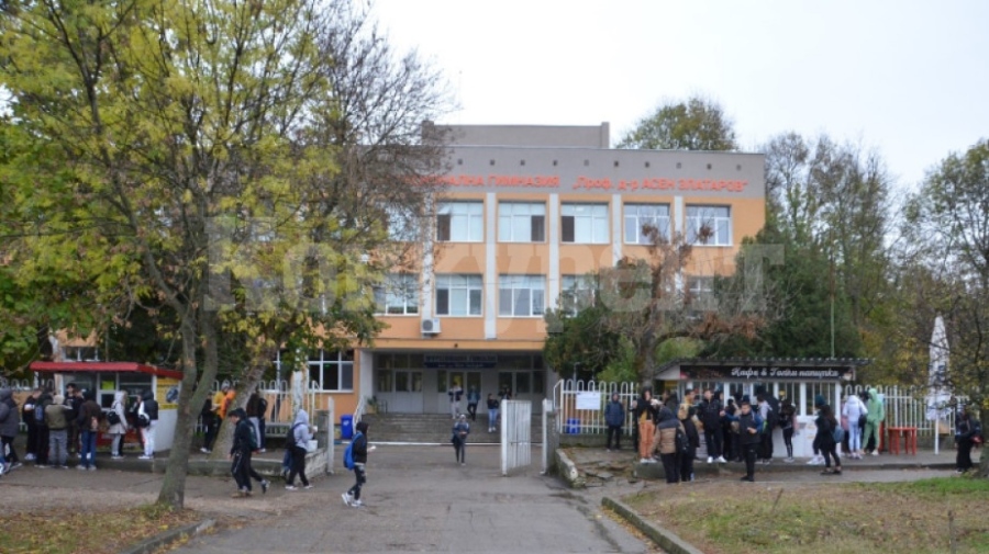 Решения за намаляване на текстилни отпадъци търсят ученици от Видин