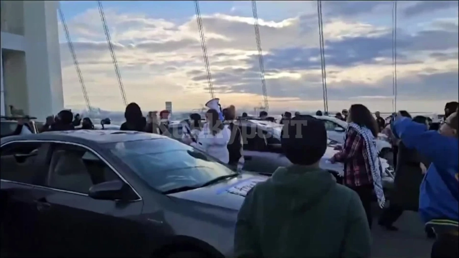 Десетки арестувани в Сан Франциско на антивоенен протест