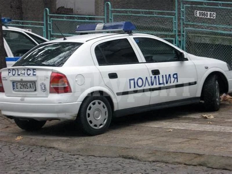 Разкриха кражба на метални пластини