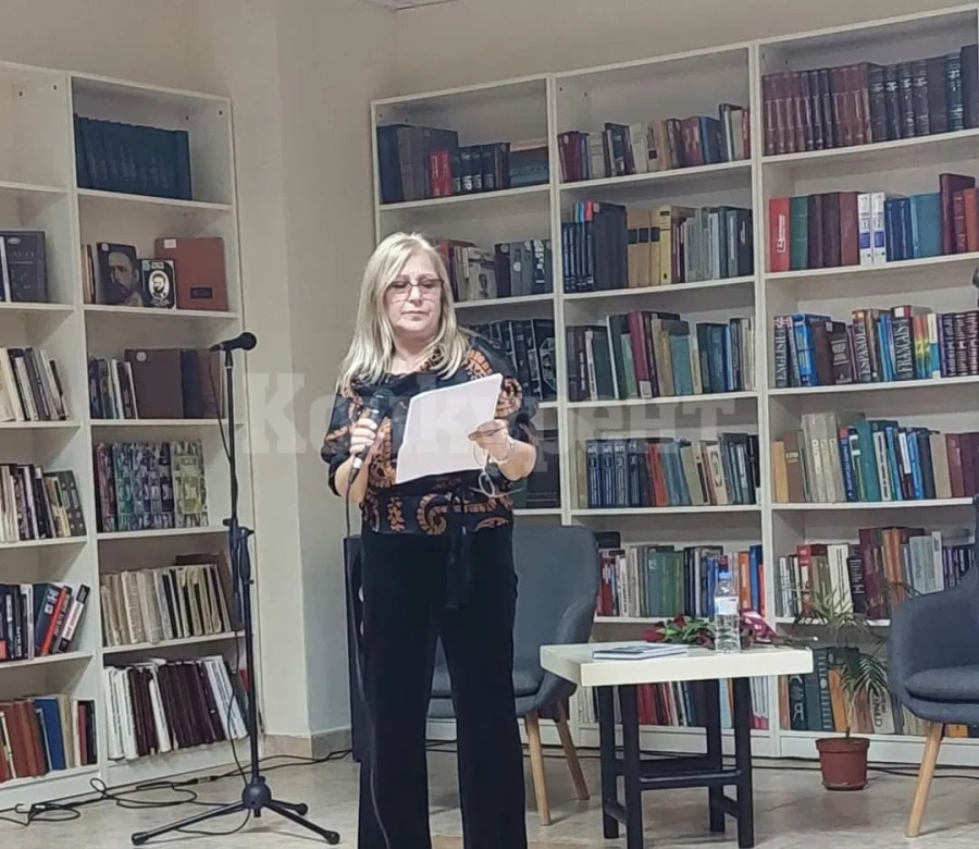 Представиха дебютната книга на поетеса
