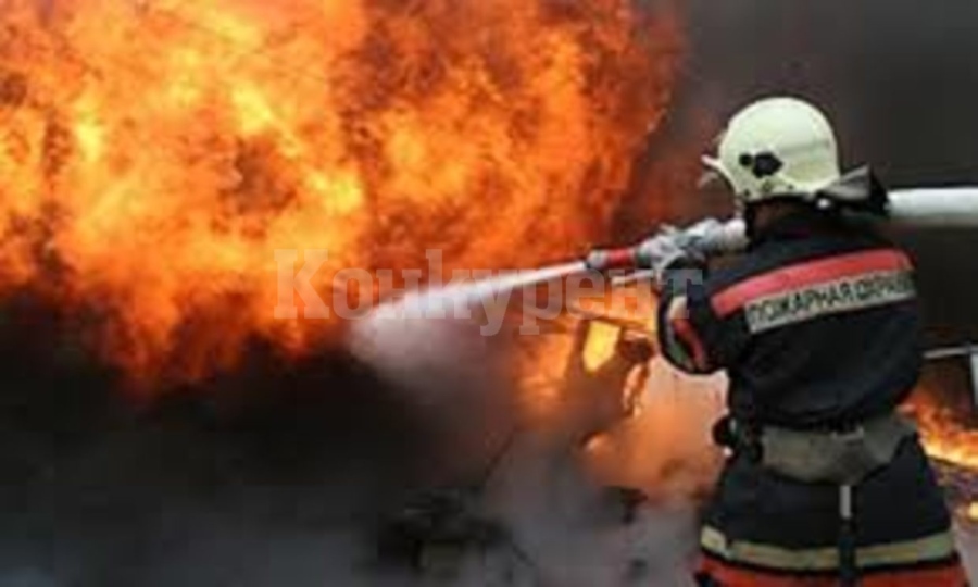 Небрежност подпали дърварник във Видин