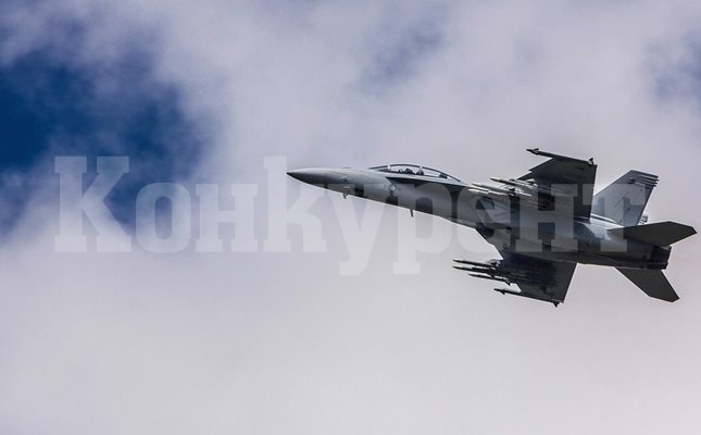 Американски военен самолет падна в залив край Хавайските острови
