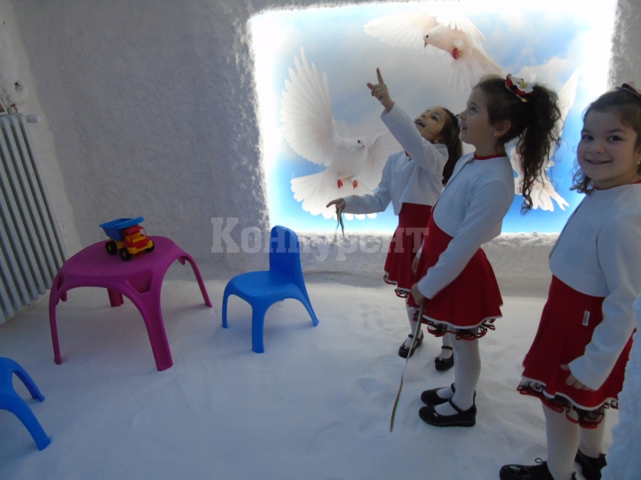 В Деня на християнското семейство: Откриха първата солна стая в детска градина в Бяла Слатина СНИМКИ