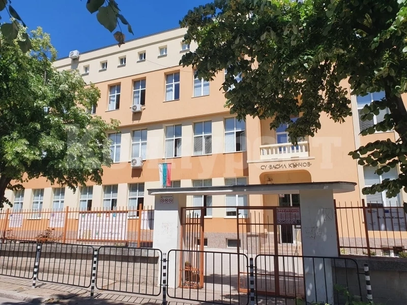 Годжи влиза в училище, вижте останалите събития за патронния празник на...