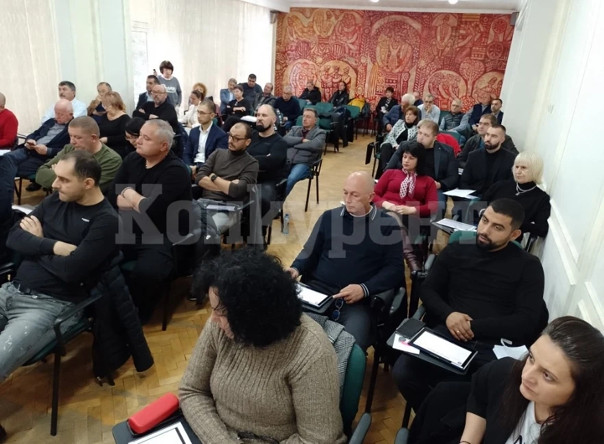 Новите съветници в Монтана затрупаха с въпроси администрацията на първата сесия