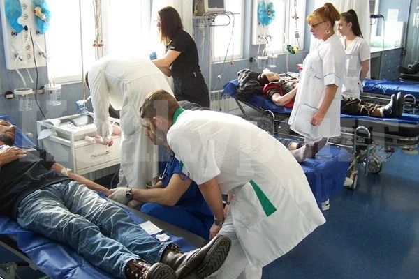 България с дефицит на 29 хиляди медсестри, 1000 джипита, 2000 акушерки