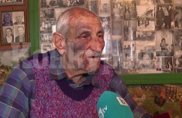 Пребитият заради 200 лв. дядо: Би ме с лопата, скрих си главата под леглото