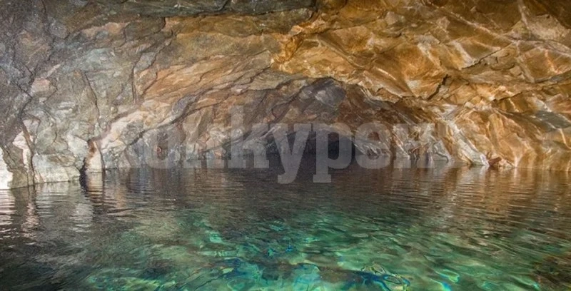 Вода на повече от 2 млрд. години - на какво има вкус?