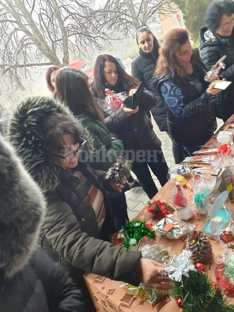 Стартира коледния базар в Борован, провеждан по инициатива на кмета Иван Коствоски