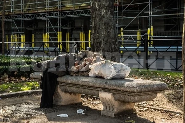 Принудително извеждат хиляди имигранти от обществените приюти в Ню Йорк