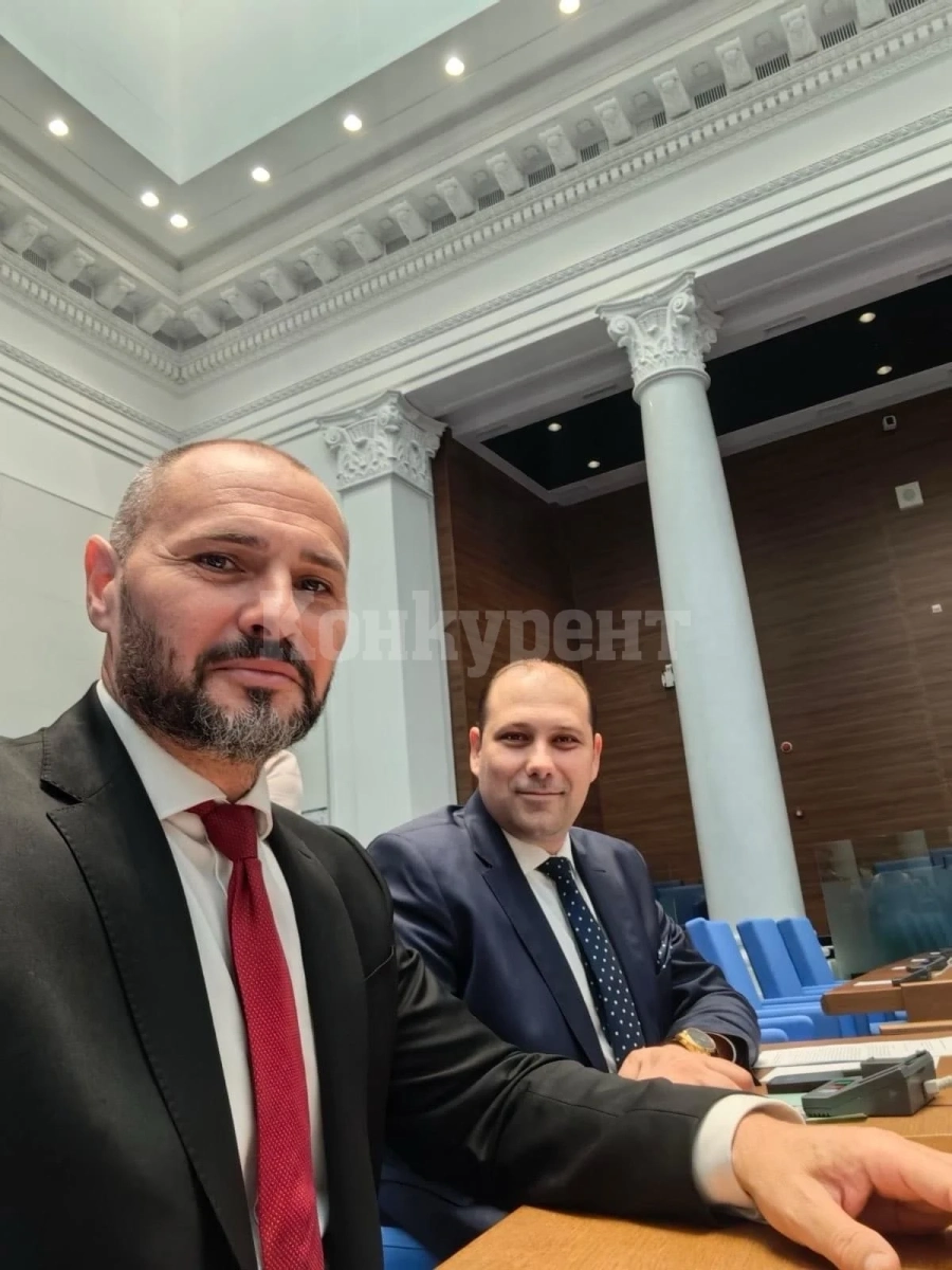 Депутати от ГЕРБ поискаха спешен ремонт на път СНИМКИ