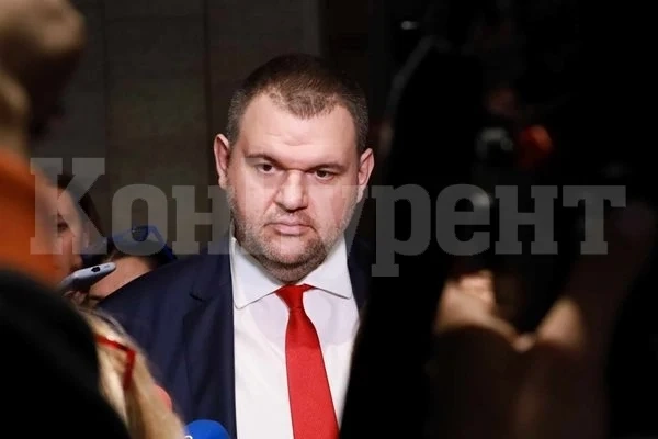 Пеевски за промените в Конституцията: Изчистихме много неща, всичко е наред за гласуването в сряда
