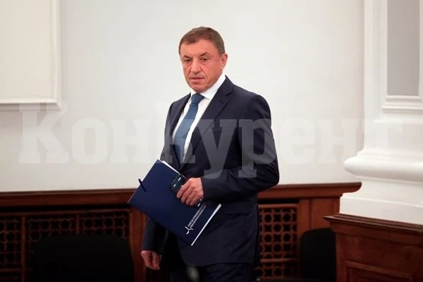 Разпитаха оръжеен търговец за разстрела на Алексей Петров
