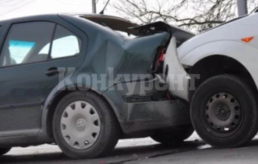 Няколко верижни катастрофи на АМ \