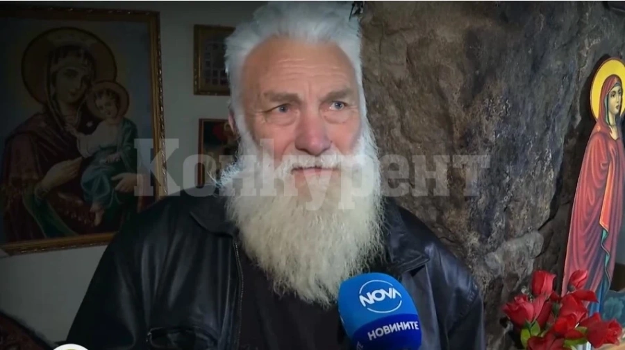 Камък, който расте и сбъдва молитви, събира вярващи от цялата страна