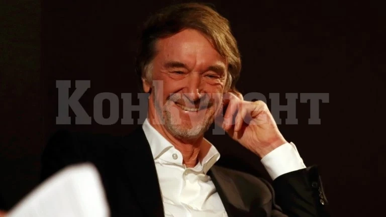 Коледа донесе нов собственик на Ман Юнайтед, а феновете вече...