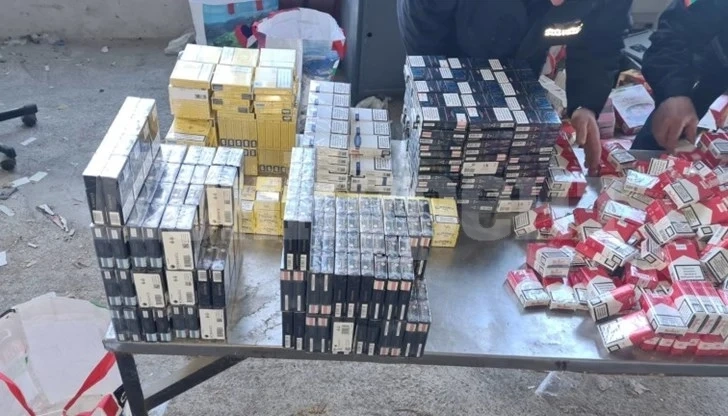 Задържаха над 1800 кутии контрабандни цигари на Дунав мост 2, били в турски микробус