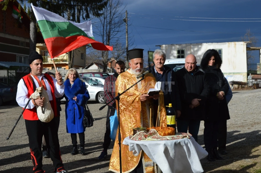 В Долна Бела речка отбелязаха Богоявление