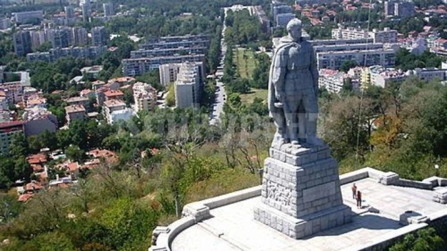 Предложиха паметникът на Съветската армия “Альоша” да бъде преместен