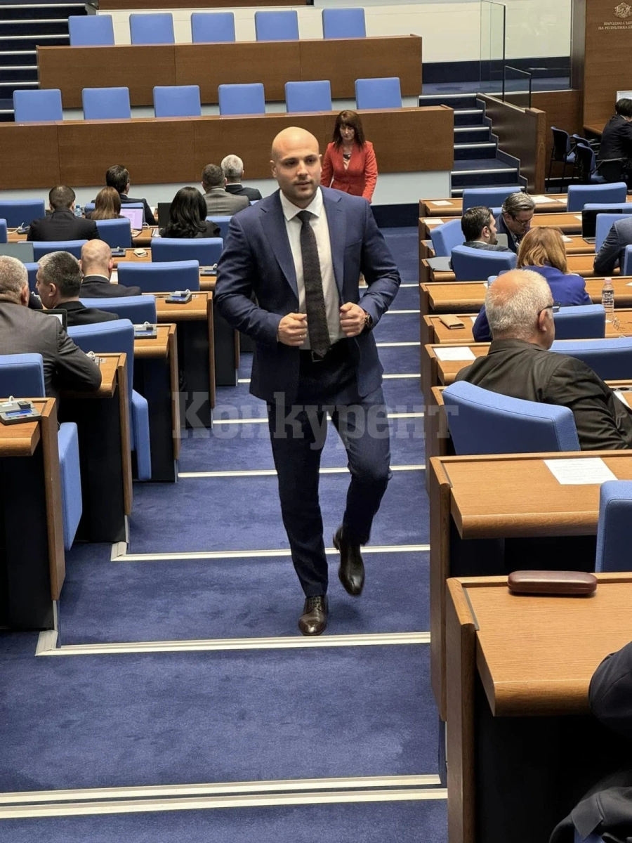 Мартин Харизанов: Защо министърът на младежта и спорта Димитър Илиев дойде във Враца?