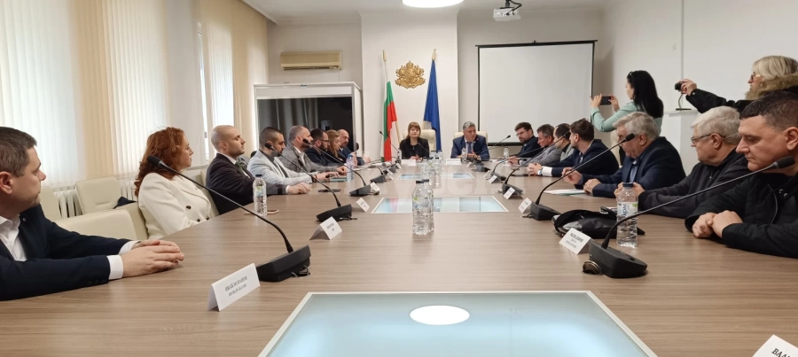 Пускат пътя Мездра-Ботевград на 15-ти февруари, а до края на годината ще е изцяло готов ВИДЕО