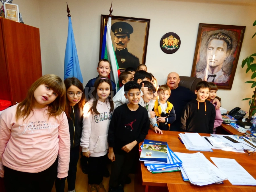 Децата на Лом искат кино и МОЛ