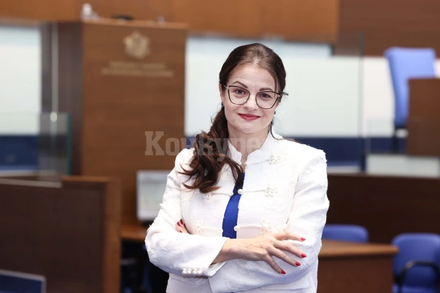 Заместник-председателят на парламента Росица Кирова ще връчи стипендии на видински ученици за трети път