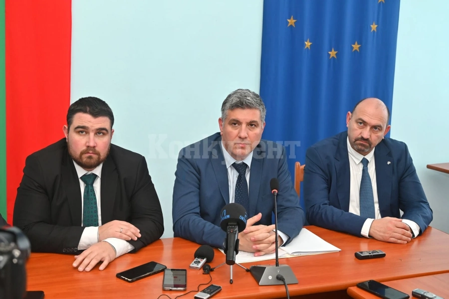 Общините в Монтанско искат пари за 48 проекта за пътища, ВиК, детски