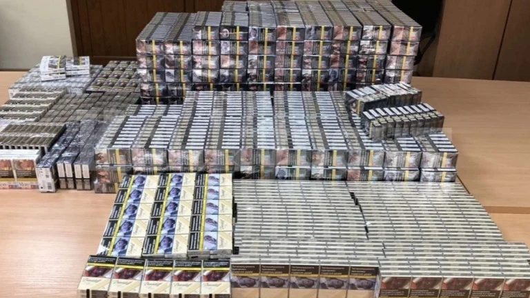 Мъж, превозвал контрабандни цигари бе задържан след опит за бягство
