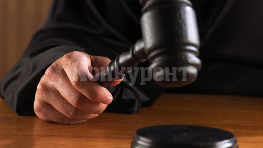 Задържаха под стража трима за незаконно подпомагане и опити за превеждане на чужденци през границата на България