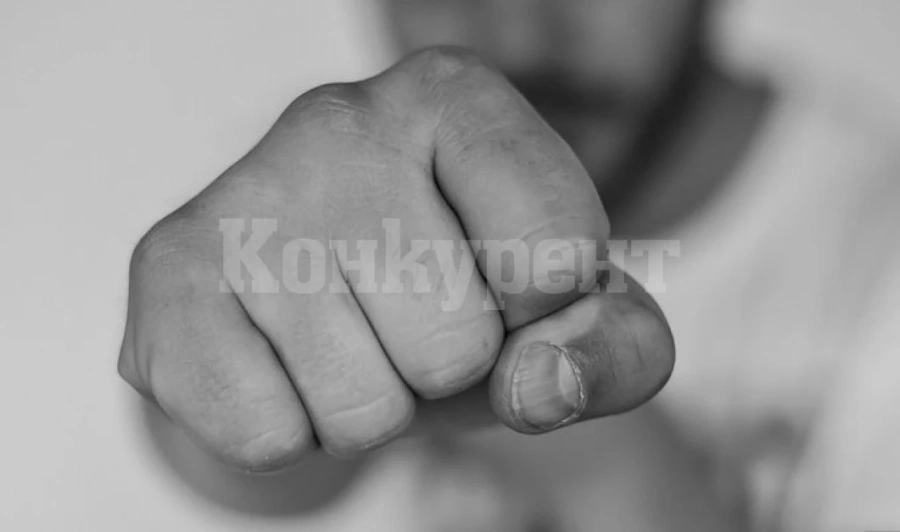 Младеж нападна и би мъж в заведение в Асеновград