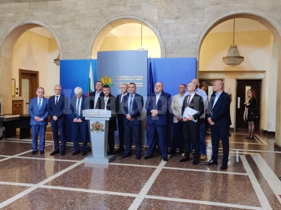 Властта и земеделците се разбраха: Протестите спират