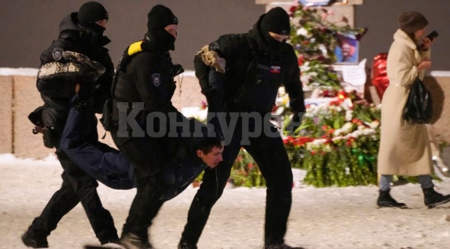 Протести в Русия след смъртта на Навални, близо 100 души са арестувани