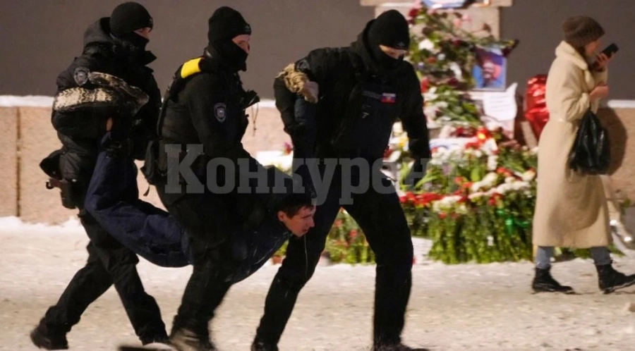 Протести в Русия след смъртта на Навални, близо 100 души са арестувани