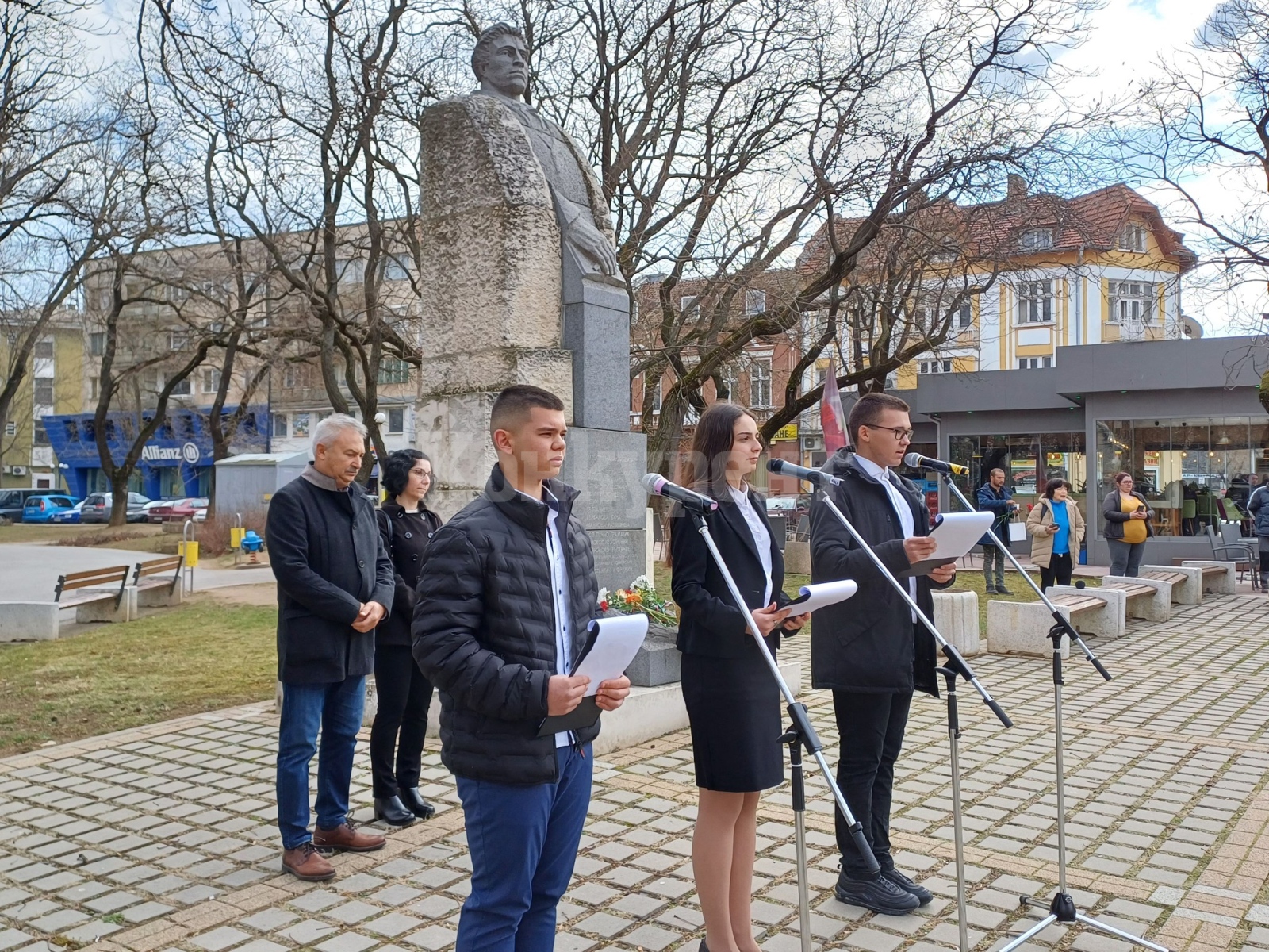 Монтана чества 151-вата годишнина от гибелта на Васил Левски СНИМКИ ...