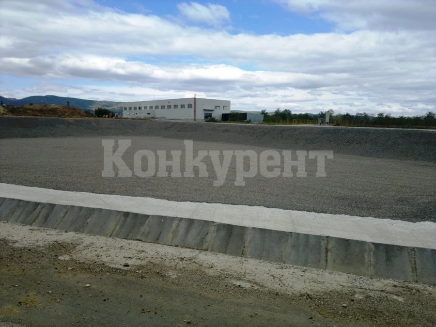 Слагат фотоволтаици на хале в регионалното депо за отпадъци