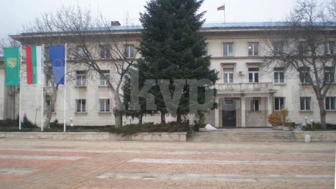 Продават и отдават под наем общински имоти във Враца