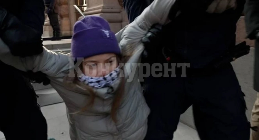 Полицаи повалиха протестиращата Грета Тунберг