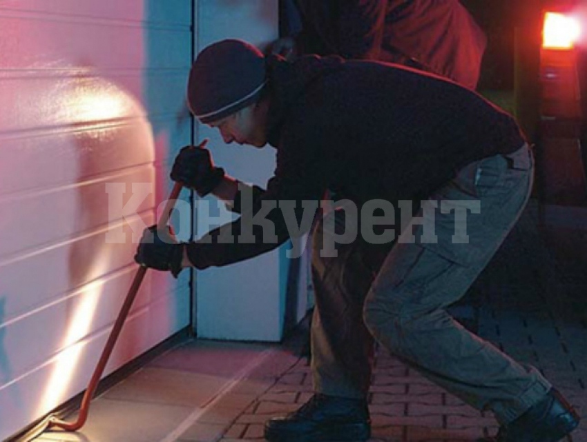 Откраднаха работни инструменти от гараж във Видин
