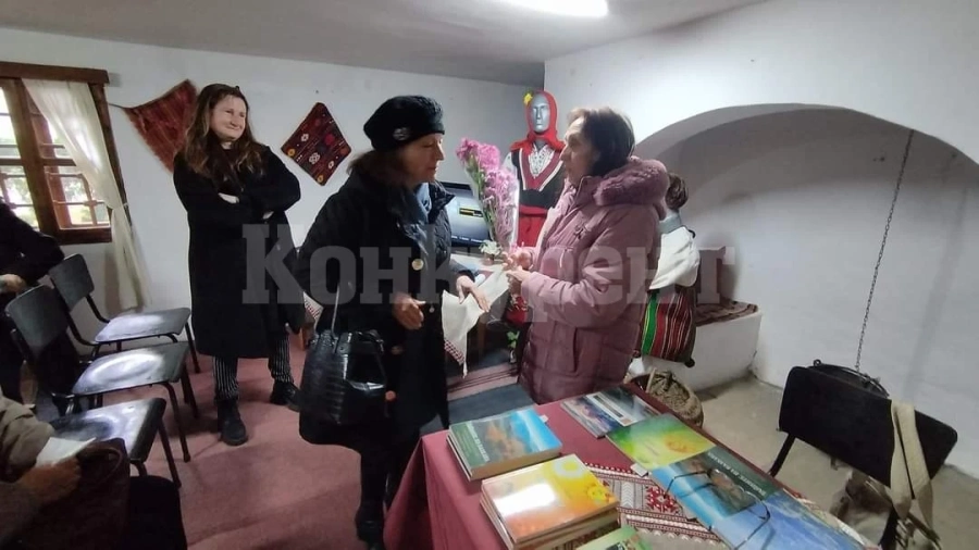 Творчеството на Корнелия Петрова - Нели беше представено в къща музей „Иван Вазов“ в Берковица СНИМКИ