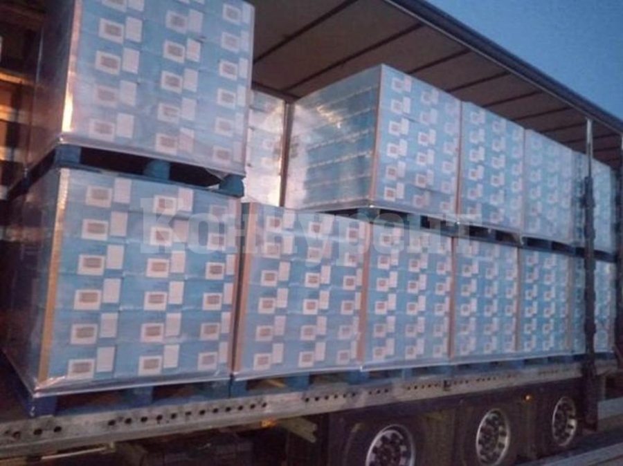Митничари хванаха над 10 хил. кутии цигари, скрити в ароматизатори за Великобритания