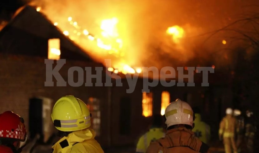 Гасиха пожар в къща и стопански постройки във Врачанско