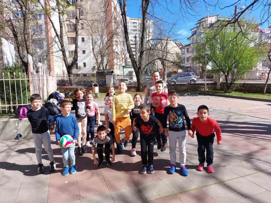 Спортен празник се проведе в СУ „Христо Ботев“ - Враца СНИМКИ