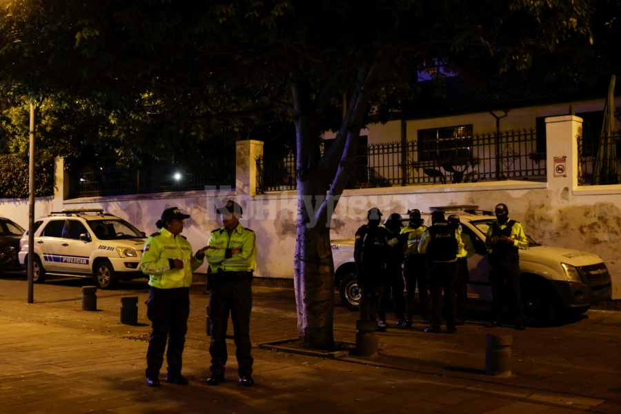 Арест на бивш еквадорски вицепрезидент в мексиканското посолство предизвика дипломатически разрив между двете страни