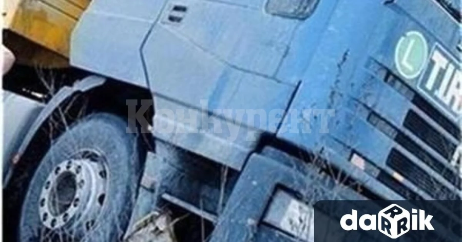 Два камиона се удариха на пътя насред бойчиновско село, единият шофьор е с комоцио